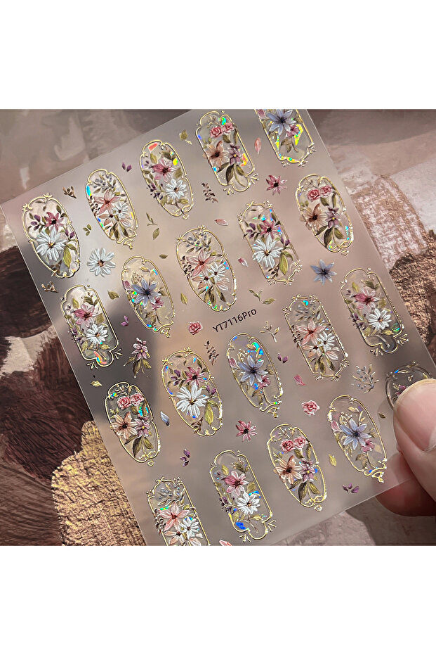 1Pcs Elegant Palace Style Nail Stickers Sparkling Gold Retro Flowers 3D Nail Stickers Self-adhesive
