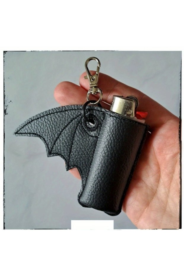 Black 1PC Bat Lip Balm Holder Keychain PU Leather Wing Design Punk Style Accessory