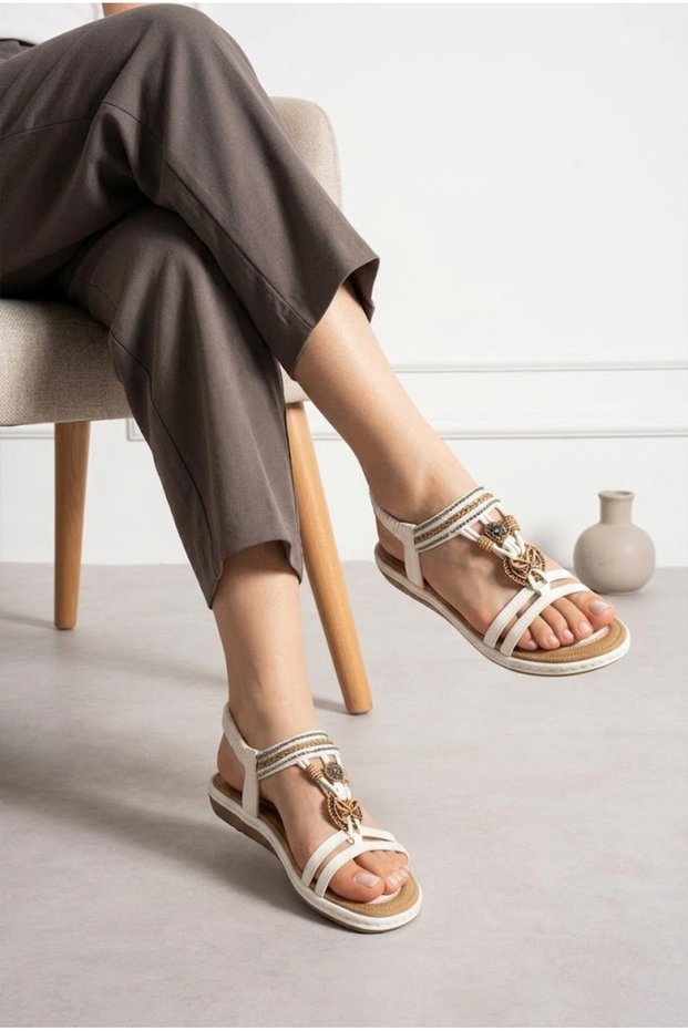 Evol White Heart and Butterfly Detailed Bead Embroidered Comfortable Elastic Women's Sandals