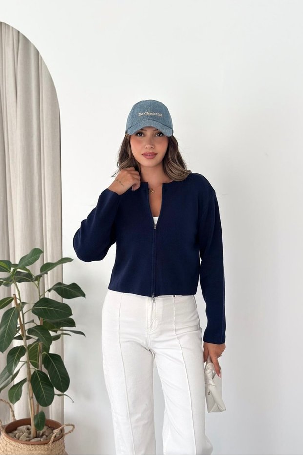 Women's Zippered Cardigan