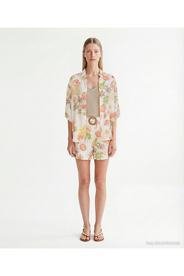 Wide Shirt Collar Short Sleeve Shirt