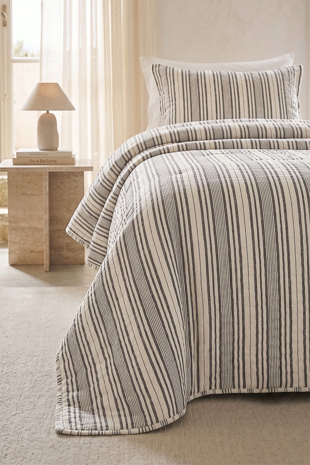 Cotton Quilted Anthracite Color Line Pattern Single Bedspread Set 180X230+50X70