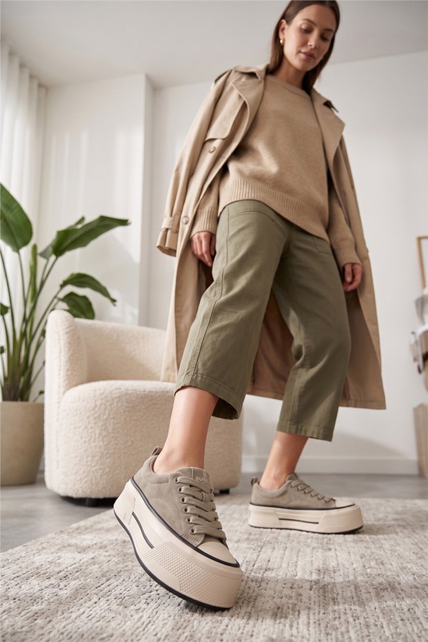 1109 Women's Sneakers Shoes Beige