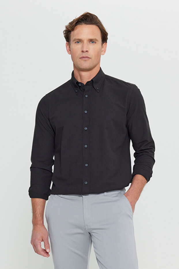 Men's Black Slim Fit Slim Cut Button-Down Collar Cotton Oxford Shirt