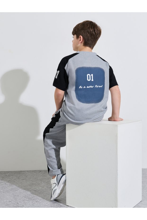 Teen Boys Grey Graphic Print Short Sleeves T-Shirt and Joggers Set