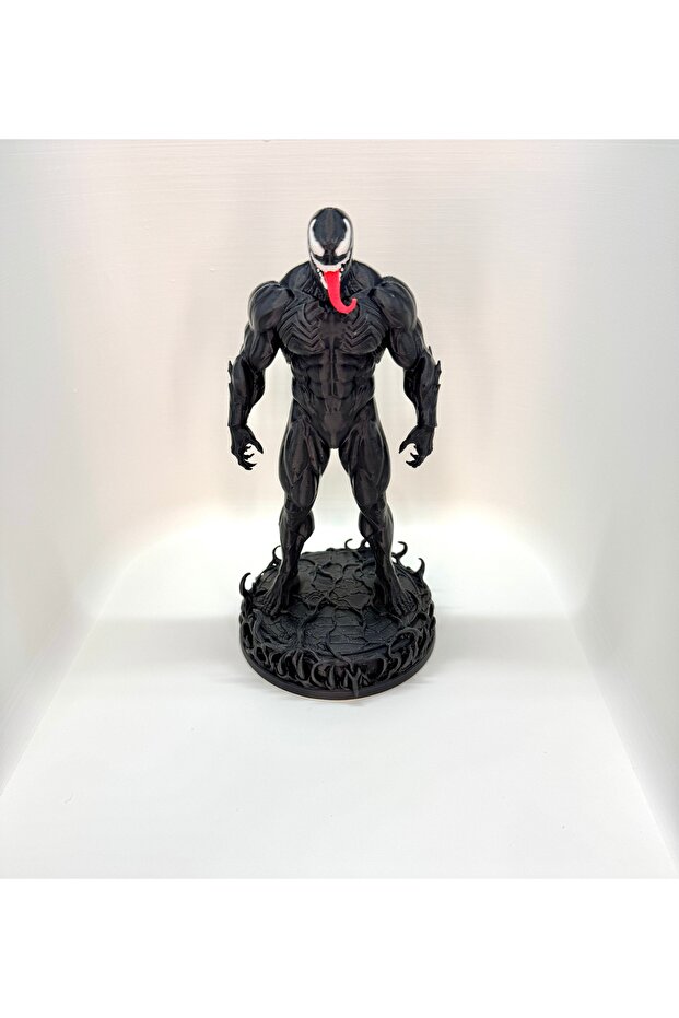 Venom Figürü (18 cm)