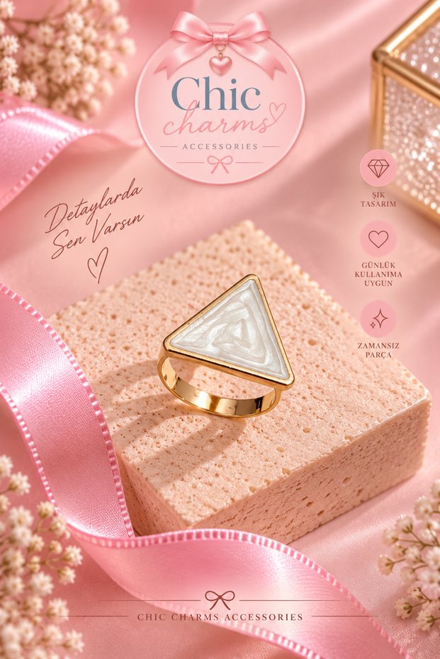 Gold Triangle Detailed Ring
