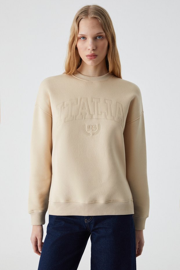 Ricenni Women's Crew Neck Oversize Stone Color Sweatshirt