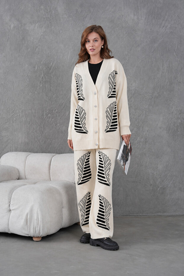 Women's Embroidered Long Cardigan Wide-Leg Pants Knitwear Set