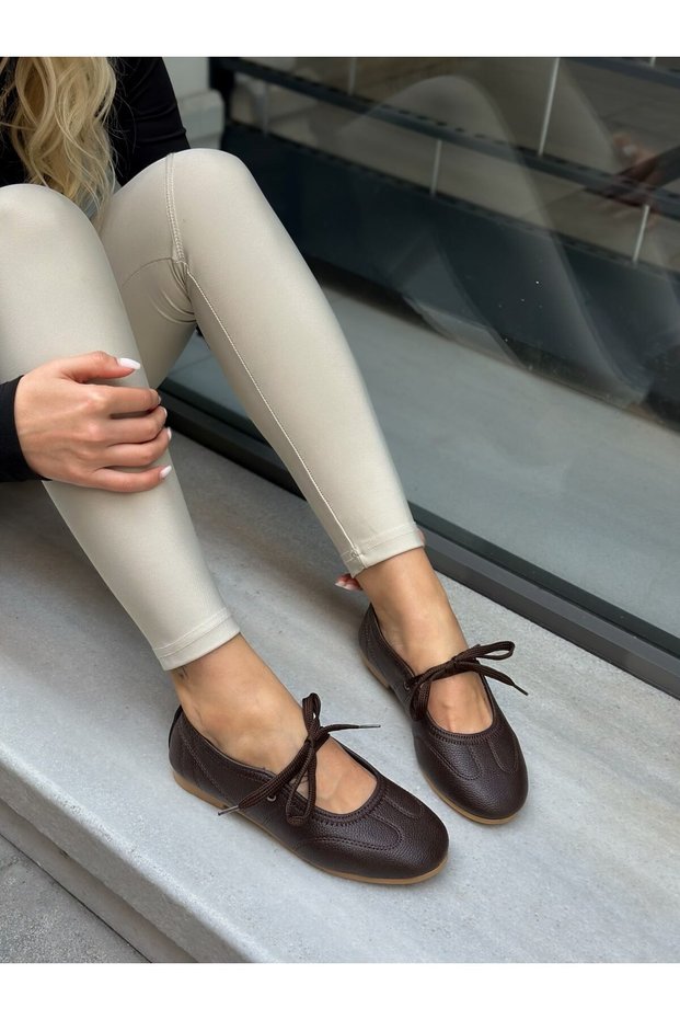 Brown Leather (Soley) Lace Detail Women's Sports Shoes
