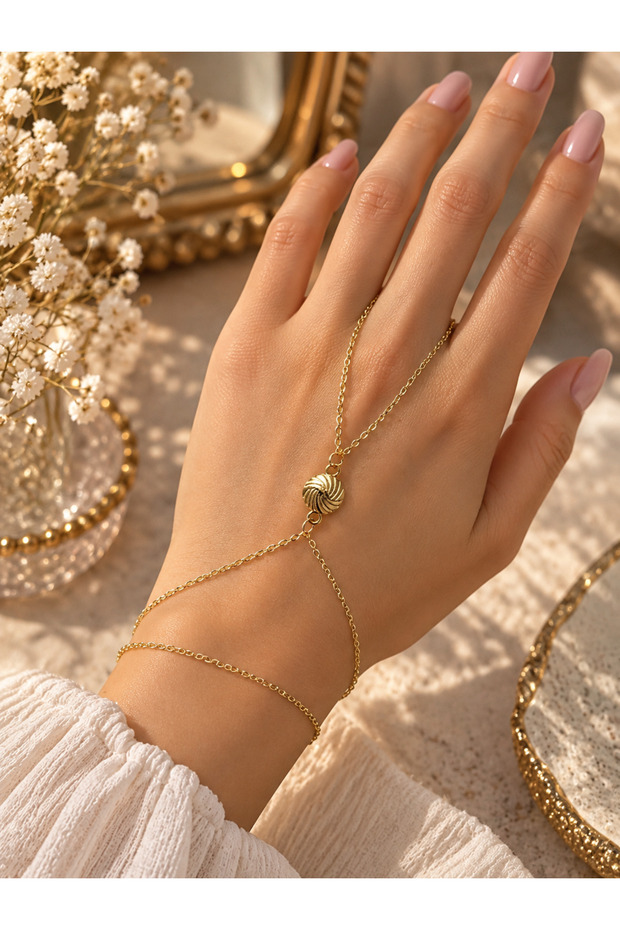 Spiral Figured Shahmeran Bracelet – Elegant and Stylish Design with Round Detail