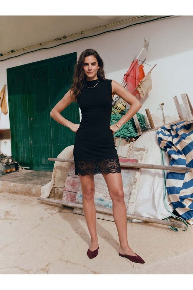 Black Stretch Fabric Crew Neck Sleeveless Ruched Detailed Bodycon Ruched Short Dress