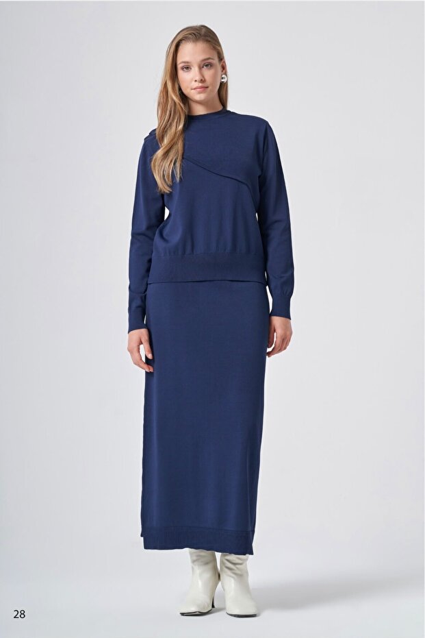 705 Basic Tunic Set with Cross Stitch Detail