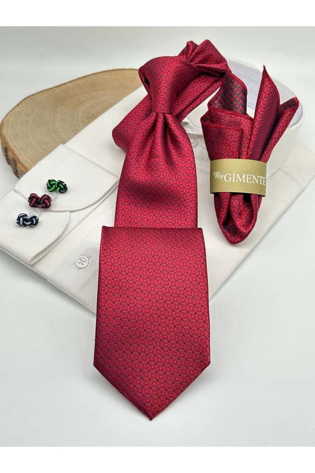Classic Tie with Red Patterned Handkerchief