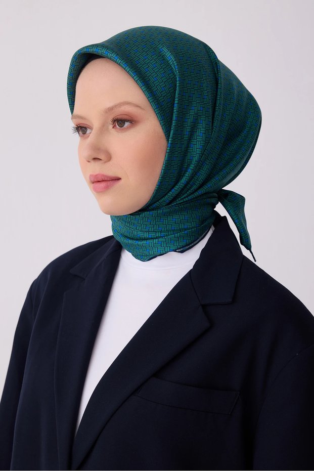 Nostalgia Series Twill Silk Patterned Scarf 4317D