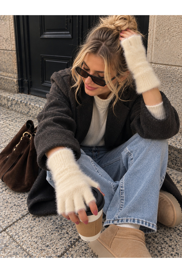 Women's Soft Textured Plush Cut Finger Gloves