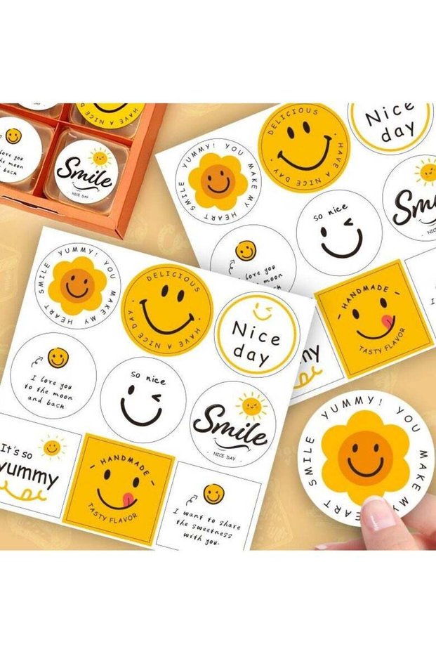 90 smiley face stickers Baking packaging stickers milk tea can sealing decoration