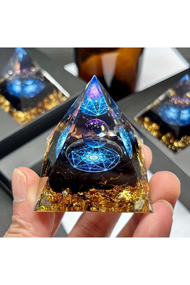 C Elegant Home Decor Lapis Lazuli Ball And Pyramid Crystal Bright Blue Geometric Design with Golden