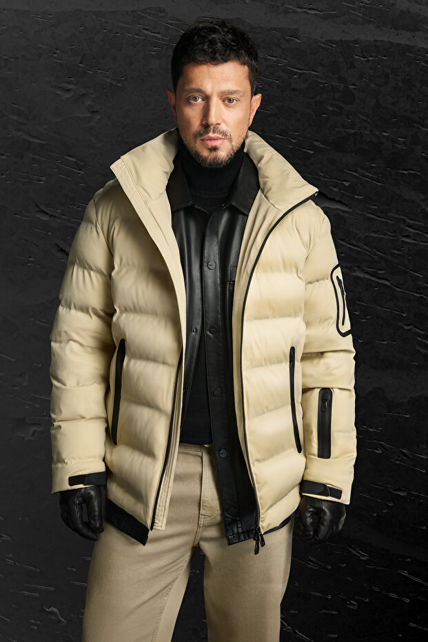Men's Beige Hooded Goose down Water Repellent Windproof -10 Degree Resistant Regular Fit Puffer Coat