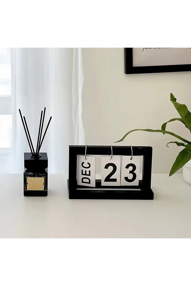 Bj1818-3 Ins Minimalist Style Living Room Office Decoration Plastic Calendar Ornament Modern Desk Ac