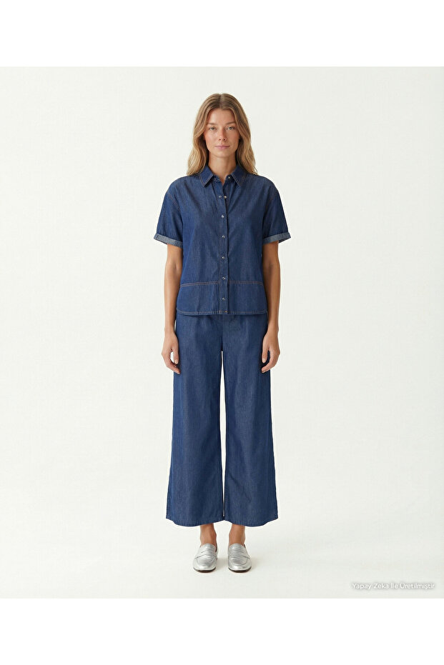 Wide Shirt Collar Short Sleeve Shirt