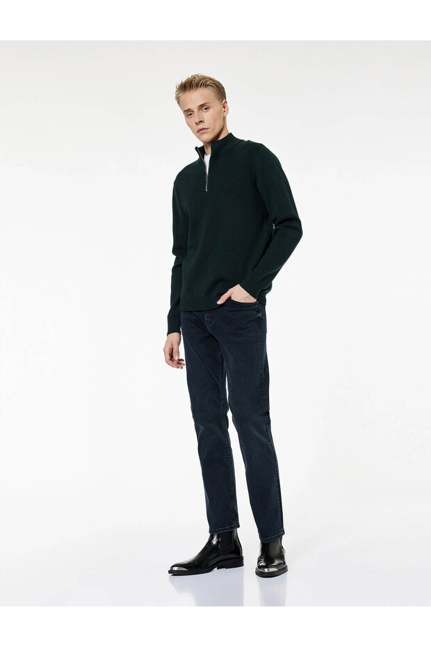 Straight Fit Straight Leg Jeans with Pockets - Straight Fit Mark Jeans