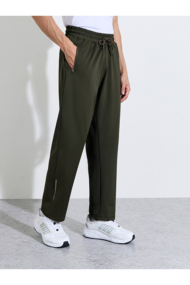 Olive Solid Drawstring Waist Regular Fit Active Track Pants