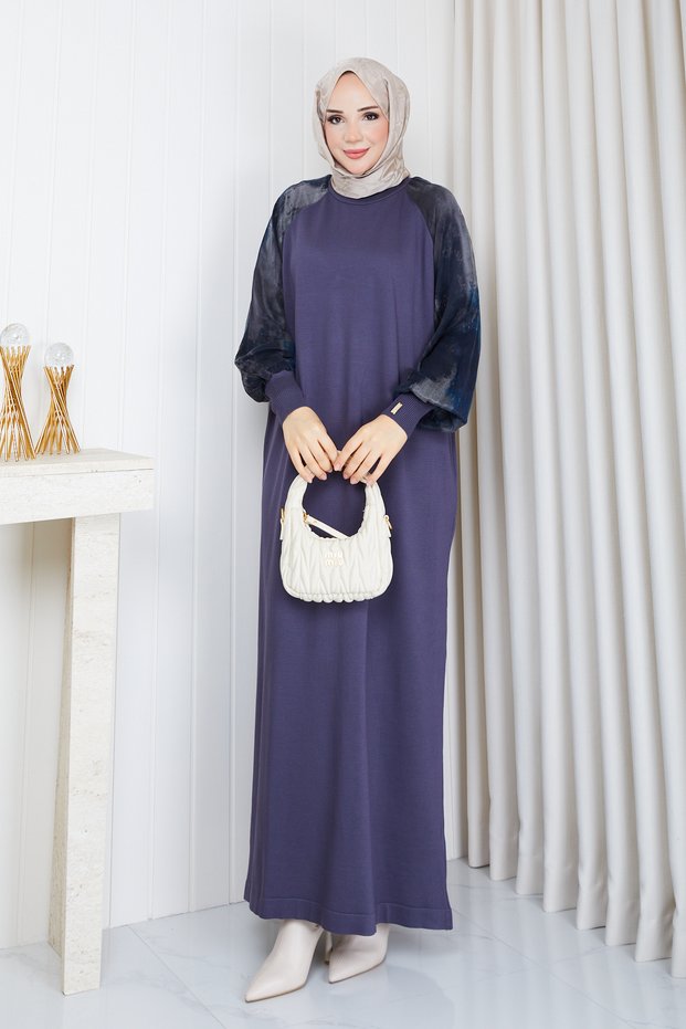 Women's Mercerized Knitwear Dress with Silk Kupra Detail on the Sleeves