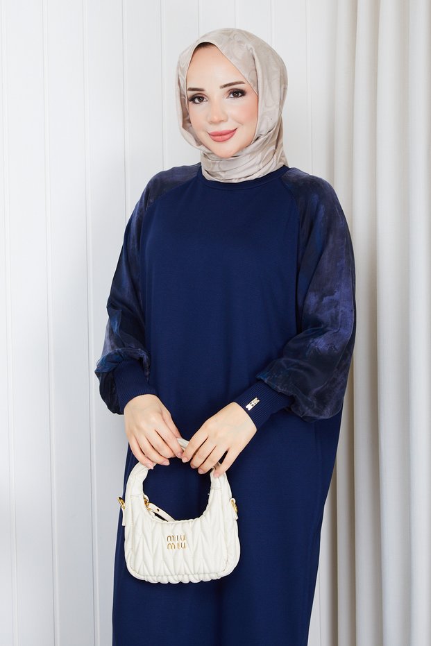 Women's Mercerized Knitwear Dress with Silk Kupra Detail on the Sleeves