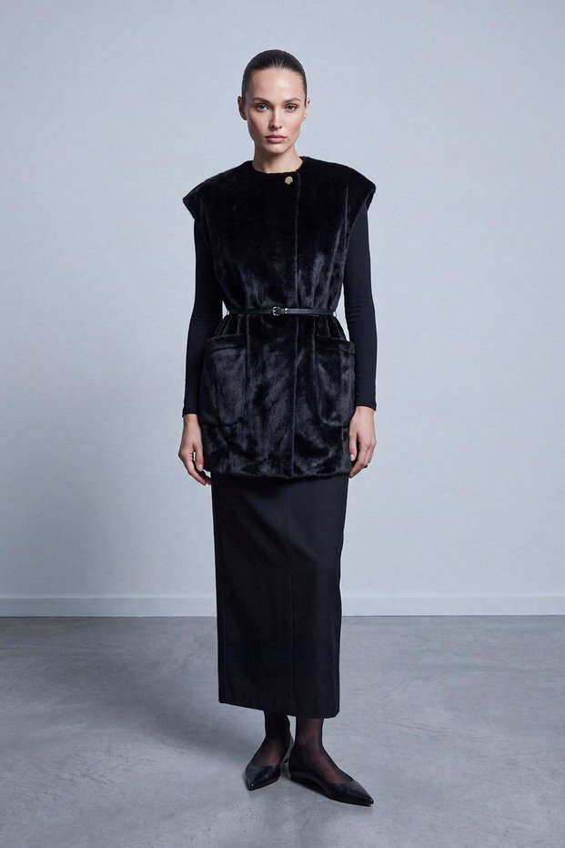 Pocket Detailed Belted Plush Vest Black