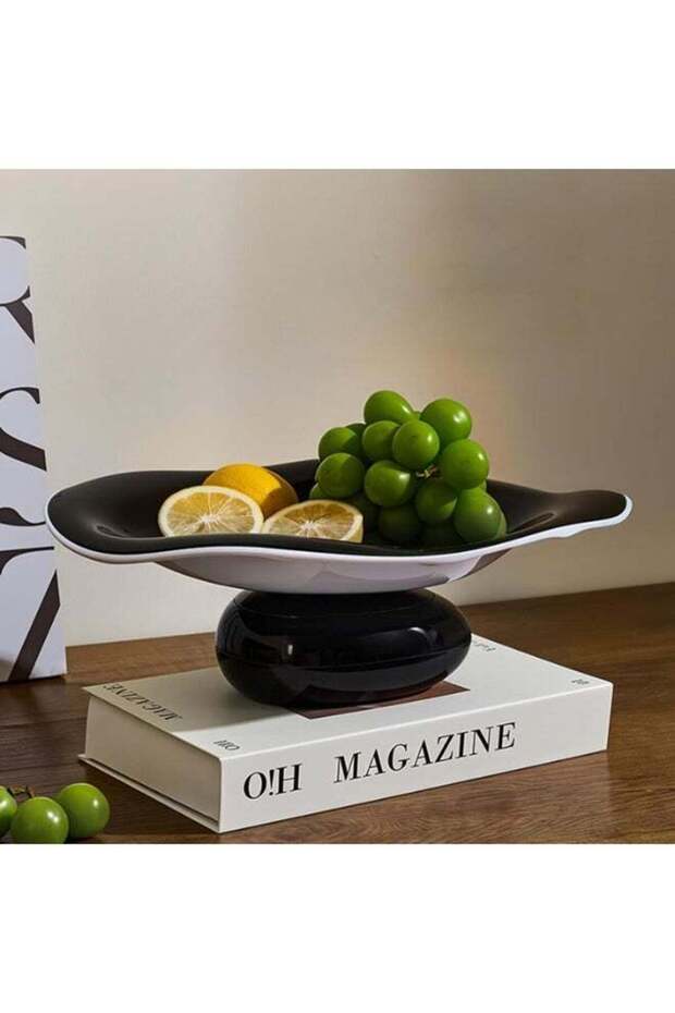 Black Ceramic Pedestal Fruit Bowl 26cm, Irregular Wavy High‑Foot Serving Tray, Decorative Fruit Sna