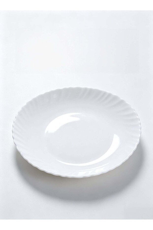 8.5 Inch White Porcelain Dinner Plate, Wavy Edge Round Serving Plate 21.5cm, Microwave & Dishwasher