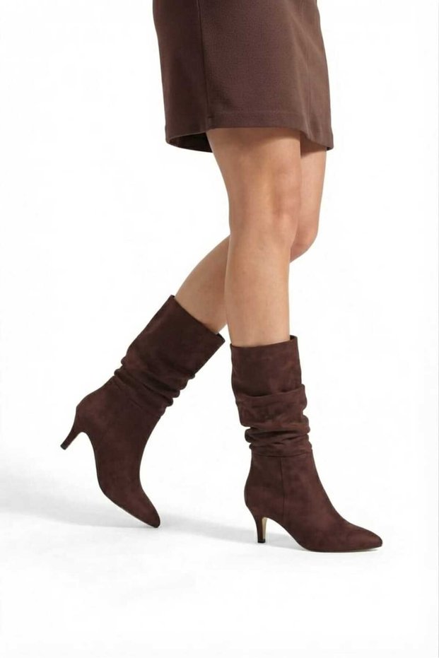Short Ruffled Suede Boots