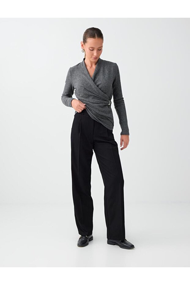 Black Pleated Detailed Relaxed Fit Woven Viscose Trousers
