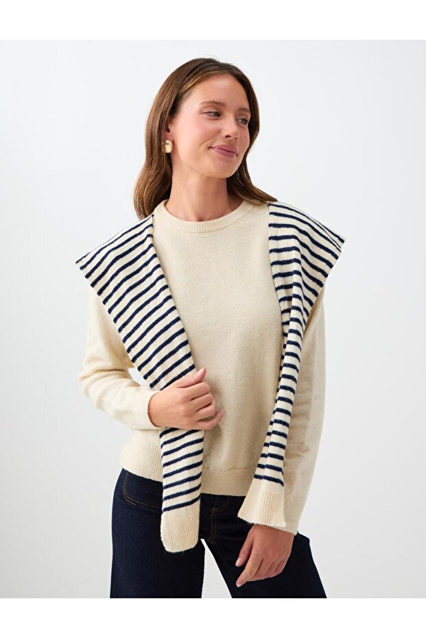Off-White Shawl Scarf Detailed Round Neck Knitwear Sweater