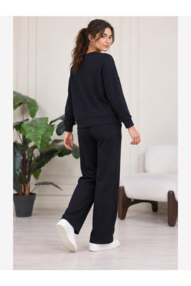Women's Oysho Fabric Crew Neck Sweatshirt and Wide Leg Sweatpants Two-Piece Set