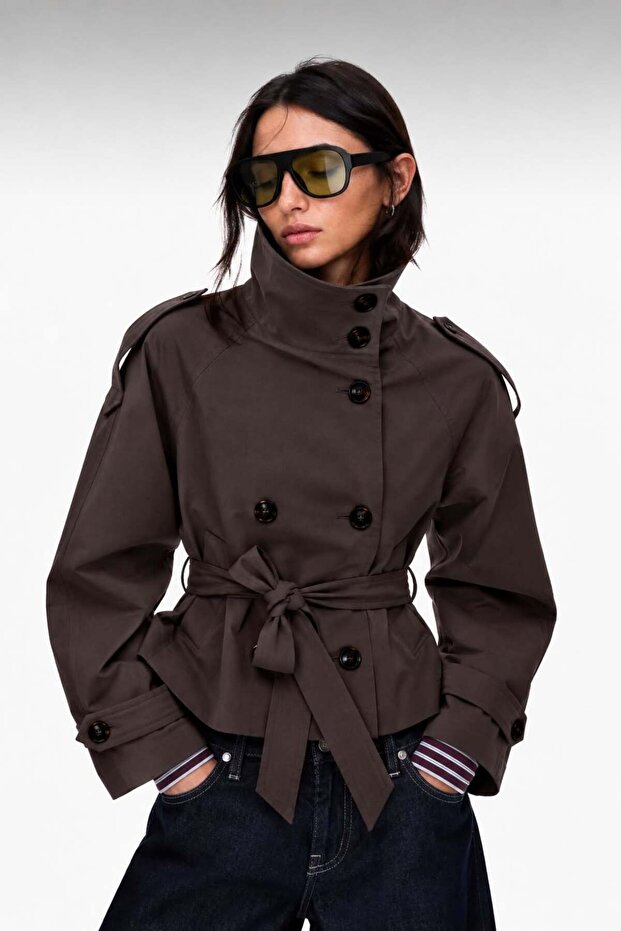 Model: Stand-Up Collar, Back Windbreaker Detail, Lined Women's Trench Coat Jacket Trench Coat