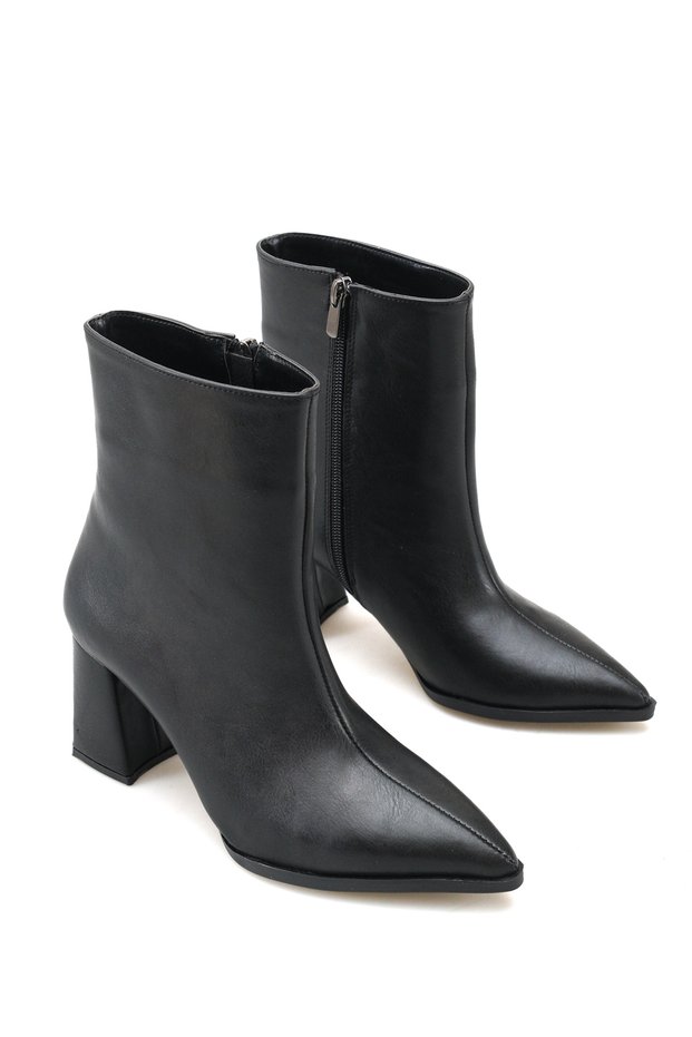 Phoebe Luce Women's Pointed Toe Heeled Boots 00126010
