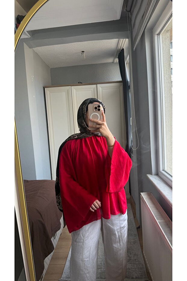 Kırmızı gömlek