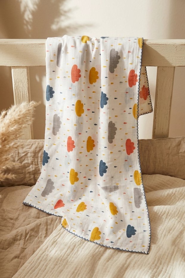 Yellow Cloud Patterned Cotton Muslin Baby Blanket with Piping and Embroidered Edges 90*90 cm