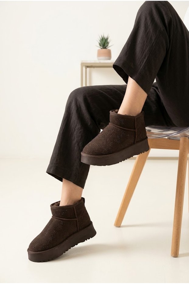 Women's Stoned Platform Thick Sole Short Boots with Fur Inside, Warm and Comfortable Snow Boots, Suede Boots