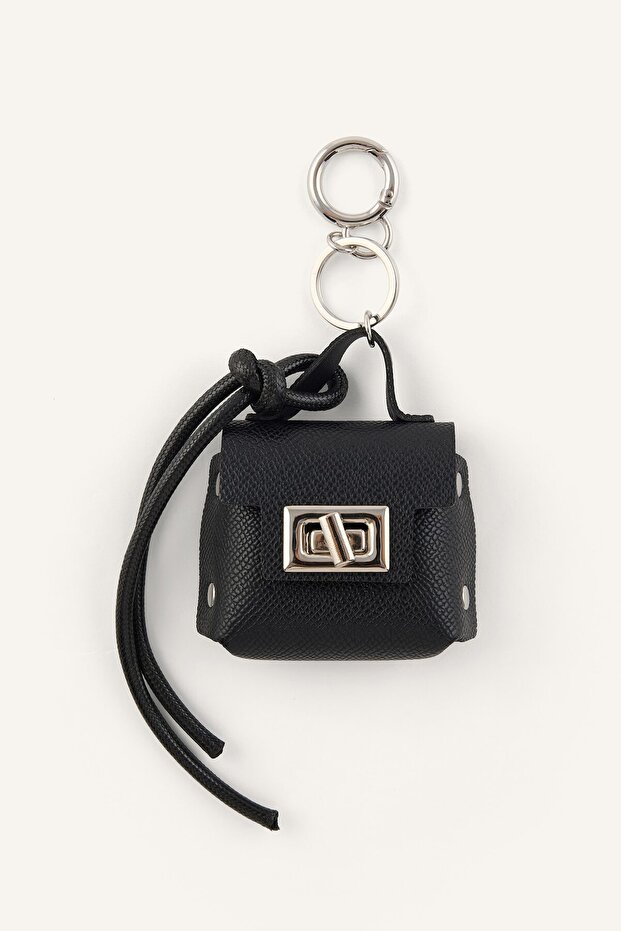 Figured Charm Keychain I6694Axns