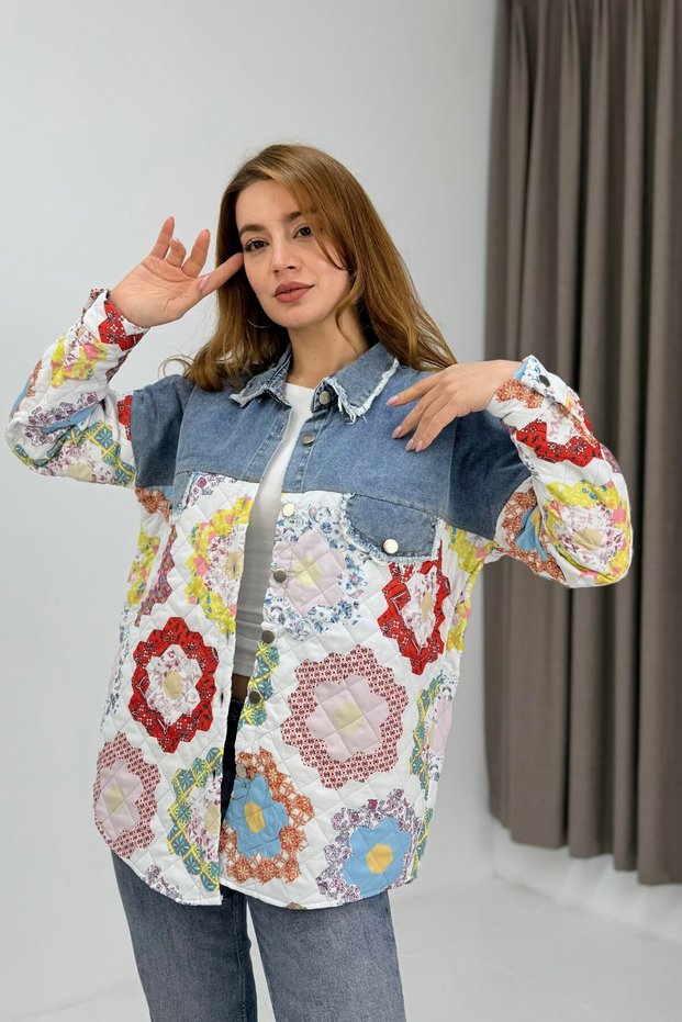 White Denim Quilted Fabric Shirt Collar Long Sleeve Buttoned Patterned Form Denim Jacket