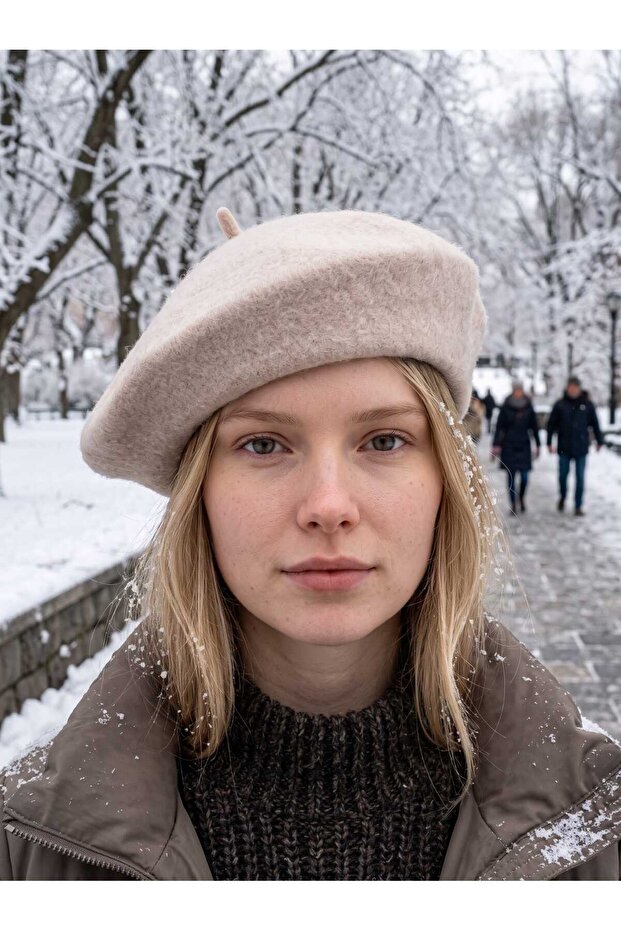 Women's Painter Angora Beret