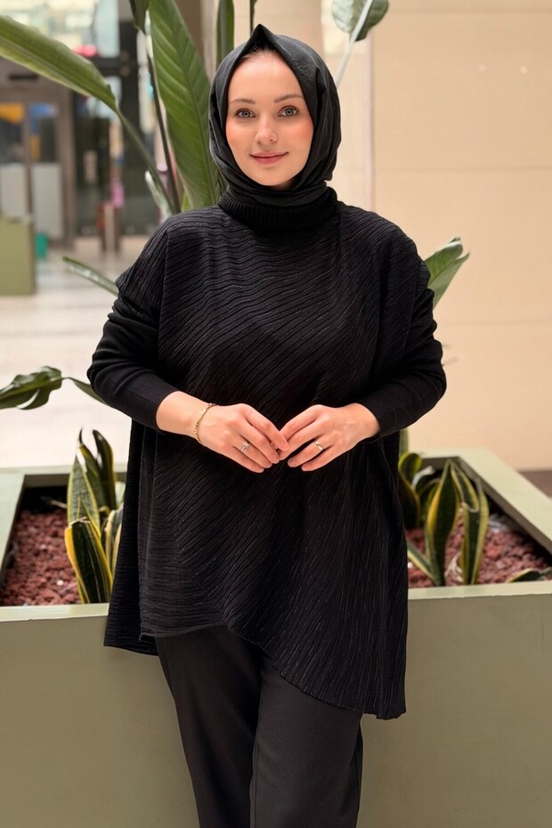 تونيك تريكو بأكمام واسعة وياقة دائرية