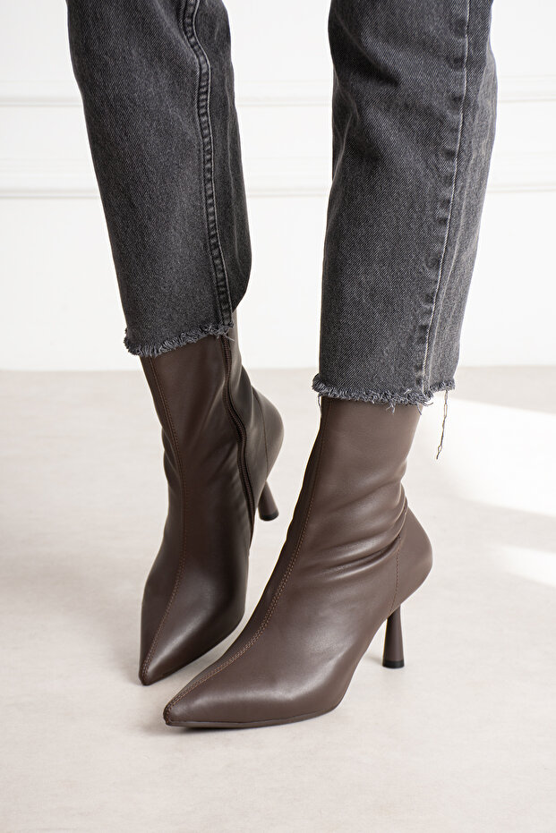 Marya Women's Bitter Brown Stretch Leather Pointed Toe Warm Lined Zippered 7 cm Thin Heeled Boots Bootie