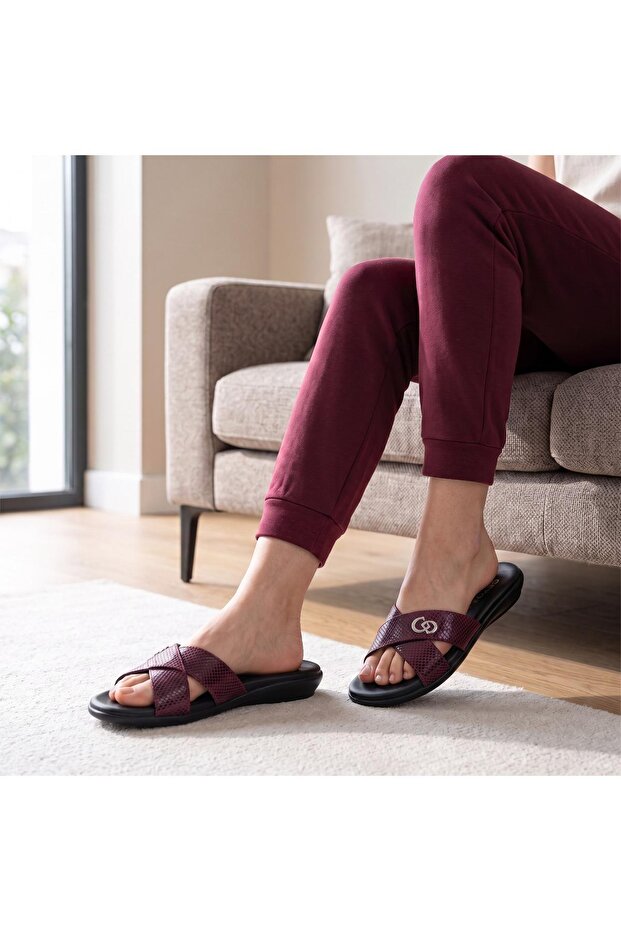 Women's Slippers - Memory Foam Sole - Daily Use - Stylish - 9827-8 Bordo