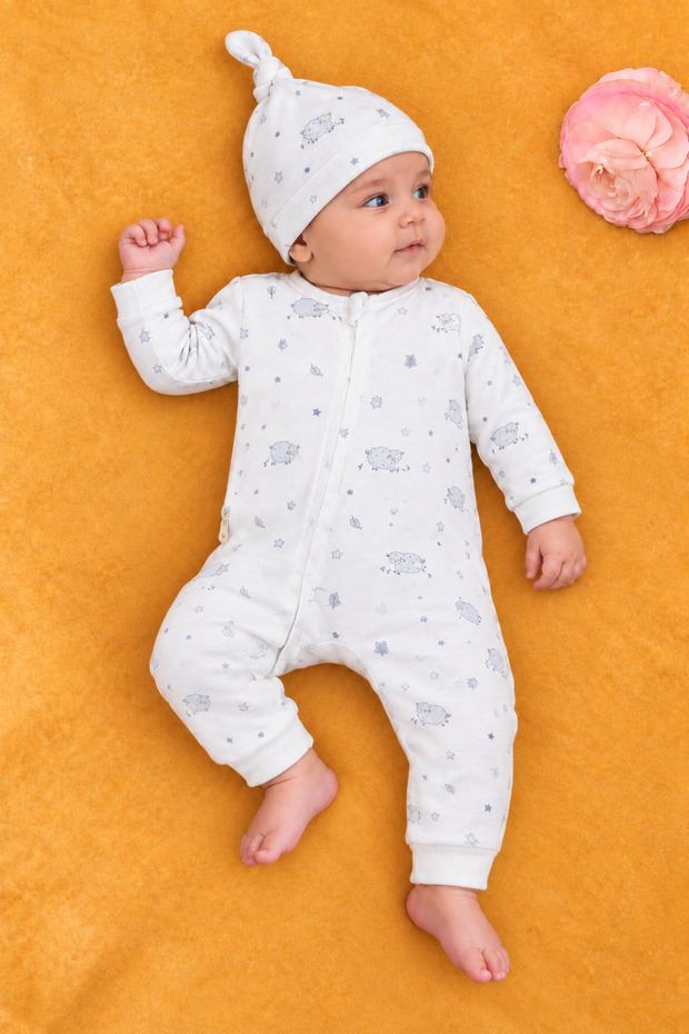 Rocha Baby Lamb Patterned Zippered Jumpsuit and Hat Set - Set of Cotton Baby Sleeping Bags