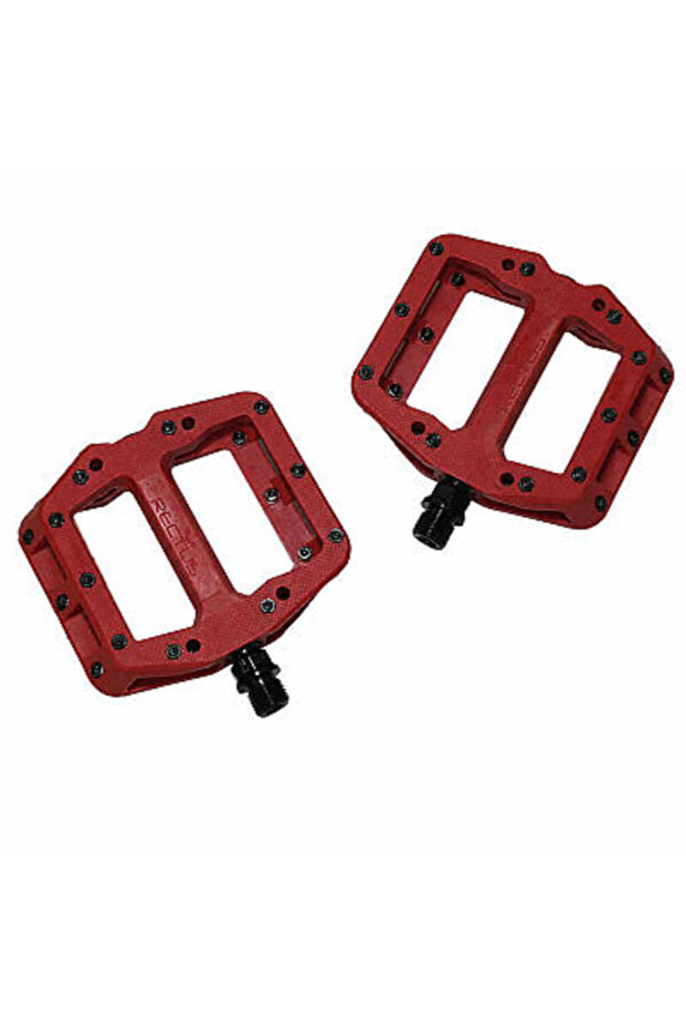 Çivili pedal