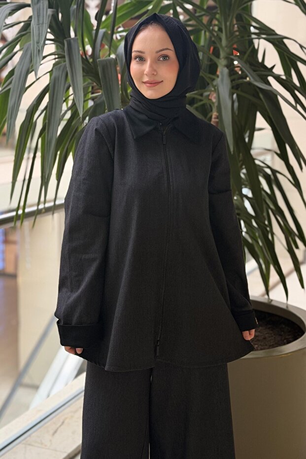 Missdalida Zippered Touch Me Jacket with Front Pockets